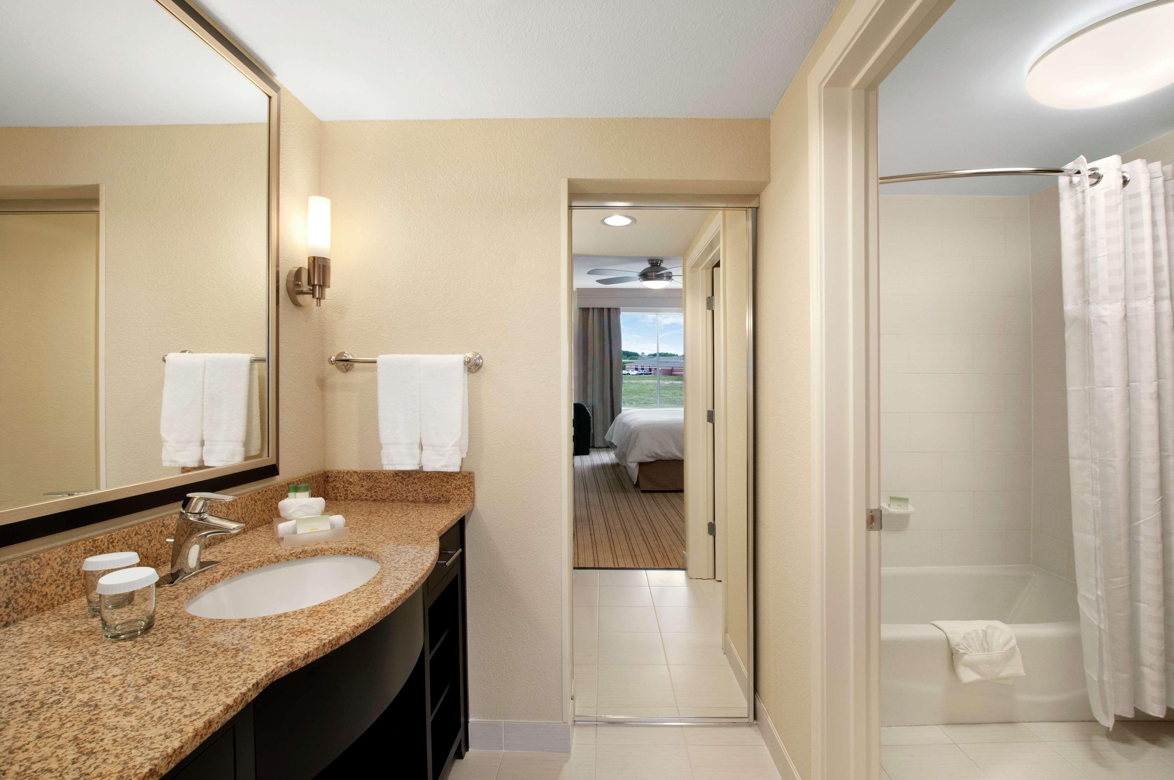 Homewood Suites By Hilton Fort Worth West At Cityview Bagian luar foto